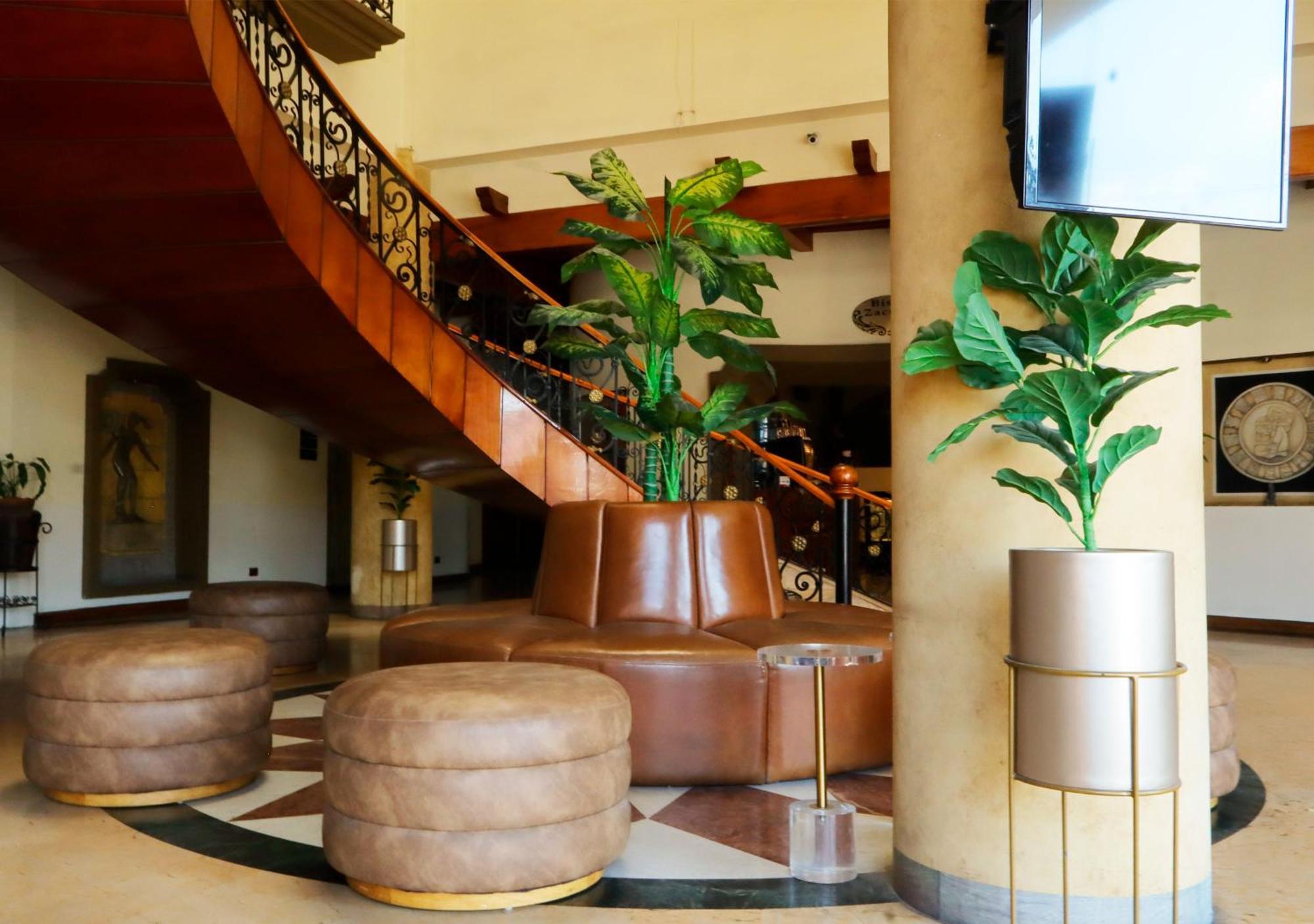 Hotel Ruinas Resort 韦韦特南戈 外观 照片